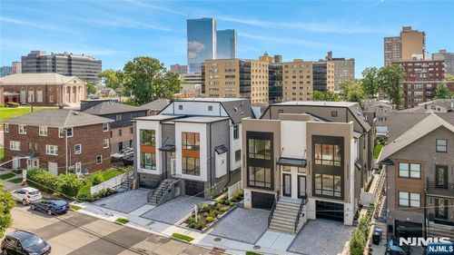 302 Coolidge Avenue, Fort Lee, NJ, 07024 | Card Image
