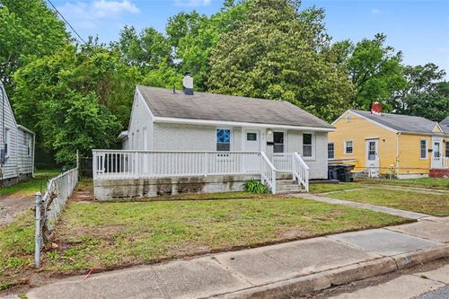 615 Bell St, Hampton, VA, 23661-1403 | Card Image