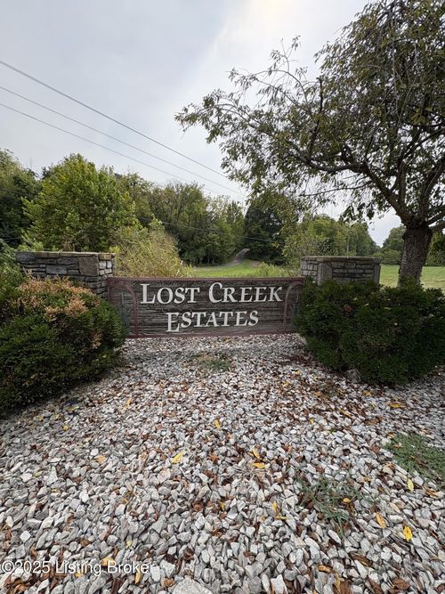 1 Lost Creek Dr, Smithfield, KY, 40068-7989 | Card Image