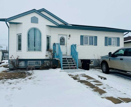 104 Central Avenue Nw, Home with 5 bedrooms, 3 bathrooms and 2 parking in Falher AB | Card Image