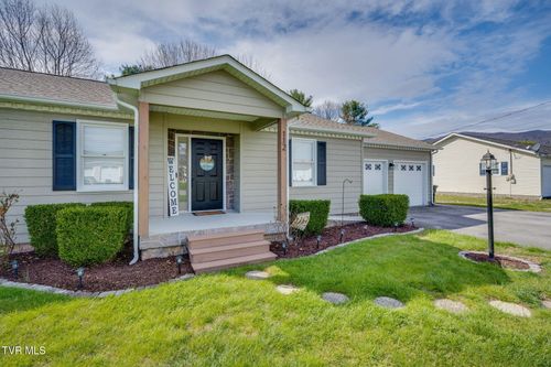 112 Isaac Lincoln Place, Elizabethton, TN, 37643 | Card Image
