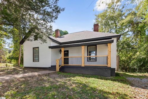 25 S Riegel Ave, Ware Shoals, SC, 29692-1524 | Card Image