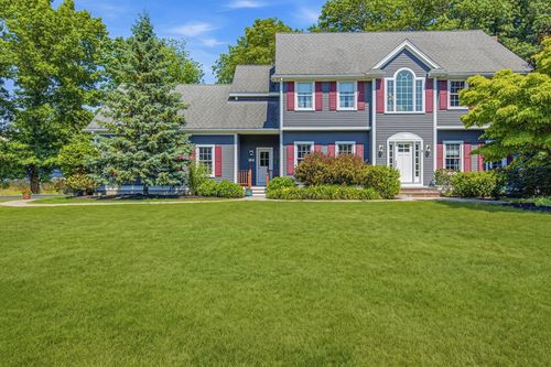 5 Cobb Ln, Littleton, MA, 01460-2265 | Card Image
