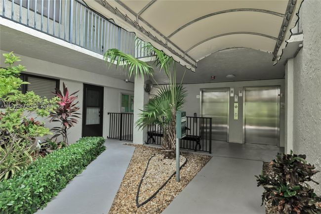APT-503 - 2217 Cypress Island Dr, Condo with 2 bedrooms, 2 bathrooms and null parking in Pompano Beach FL | Image 32