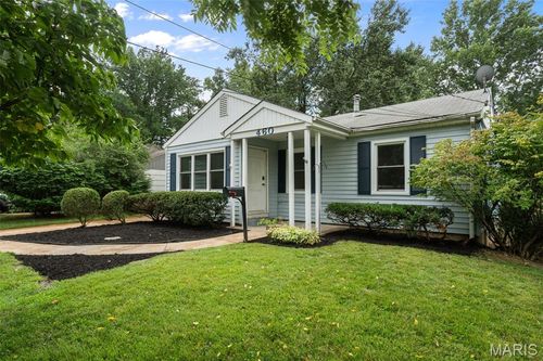460 Ridge Ave, Webster Groves, MO, 63119-4138 | Card Image
