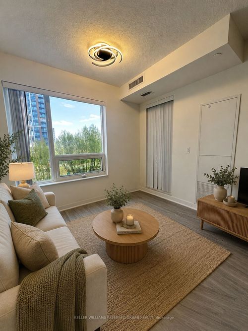 236-8228 Birchmount Rd, Markham, ON, L3R1A6 | Card Image
