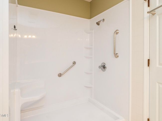 Ensuite Bath - Walk-in Shower | Image 25