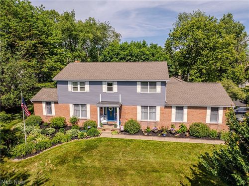 2337 Reno Dr, Louisville, OH, 44641-9083 | Card Image