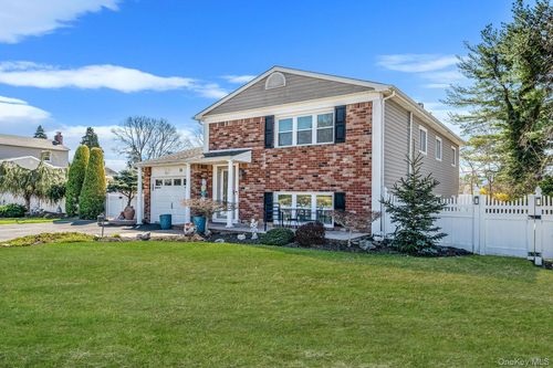 14 Celeste Ave, Holbrook, NY, 11741-3714 | Card Image