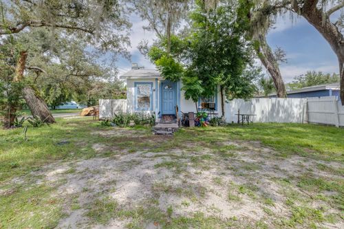 1802 E Annie St, TAMPA, FL, 33612-8320 | Card Image
