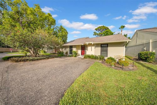20-20 Windrush Bay Dr, TARPON SPRINGS, FL, 34689-1202 | Card Image