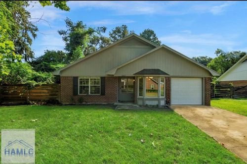667 Windward Dr, Hinesville, GA, 31313-6432 | Card Image
