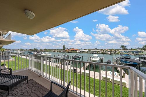 2e-223 Island Way, CLEARWATER BEACH, FL, 33767-2252 | Card Image