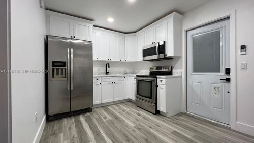 studio-14442 Sw 111th St, Miami, FL, 33186 | Card Image