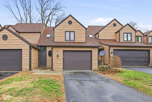 5952 Highgate Cir E, Indianapolis, IN, 46250-3115 | Card Image