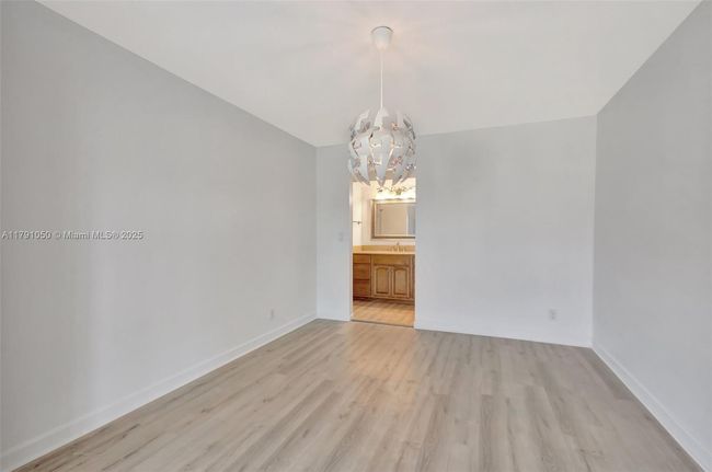 APT-316 - 5540 Tamberlane Cir, Condo with 2 bedrooms, 2 bathrooms and null parking in Palm Beach Gardens FL | Image 27