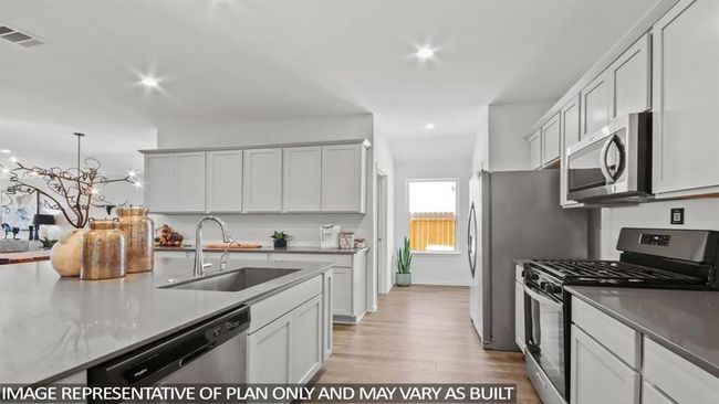 4317 Wallace Falls Dr, House other with 4 bedrooms, 2 bathrooms and 2 parking in Conroe TX | Image 4