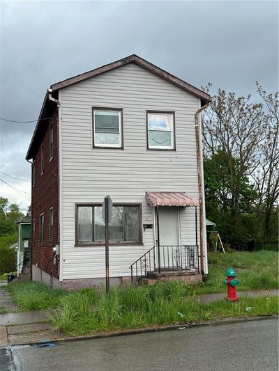 901 Union Ave, House other with 3 bedrooms, 1 bathrooms and null parking in McKeesport PA | Image 2