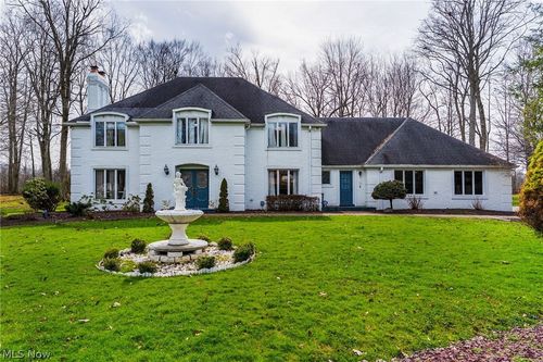 1969 Twin Oaks Dr, Girard, OH, 44420-1655 | Card Image