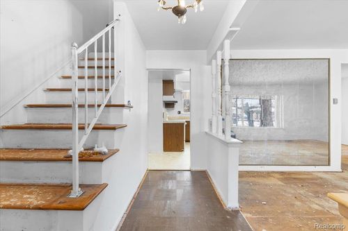 13227 Grand Haven Dr, Sterling Heights, MI, 48312-3232 | Card Image