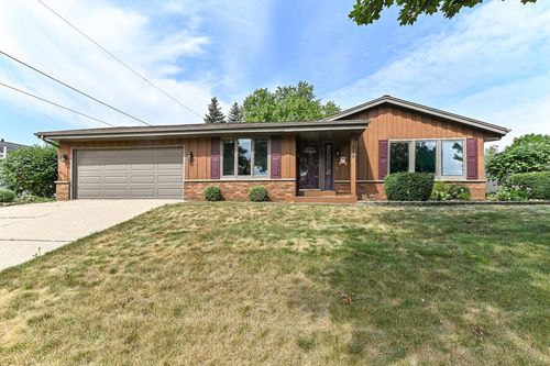 209 Parkview Drive, Burlington, WI, 53105 | Card Image