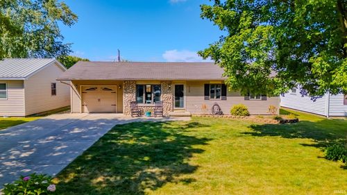 712 W 9th St, Jonesboro, IN, 46938-1224 | Card Image