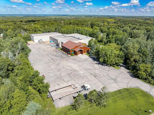 454 County Road Vv, SOMERSET, WI, 54025-9031 | Card Image
