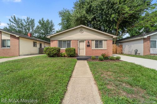 6880 Janet St, Taylor, MI, 48180-1507 | Card Image