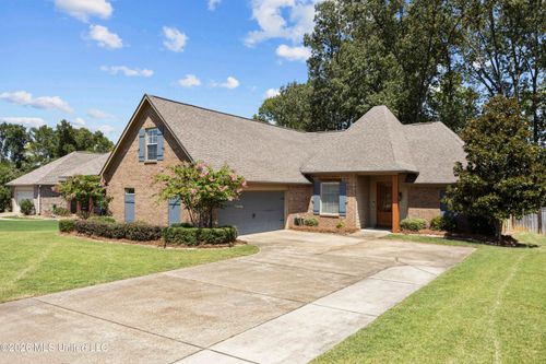 131 Stillhouse Creek Dr, Madison, MS, 39110-6943 | Card Image