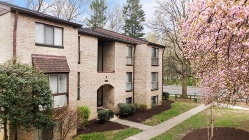 472c-2037 Royal Fern Ct, RESTON, VA, 20191-2037 | Card Image