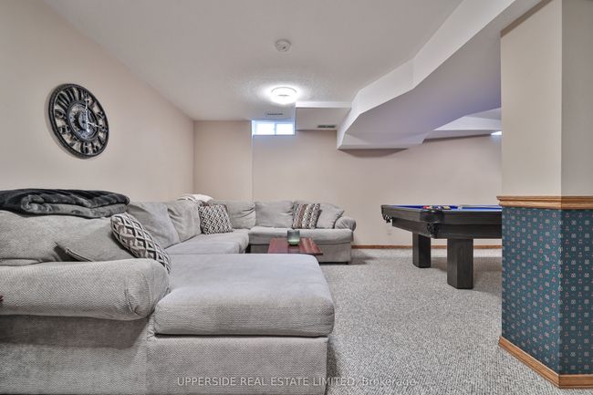 69 Janedale Cres, House other with 3 bedrooms, 2 bathrooms and 3 parking in Whitby ON | Image 24