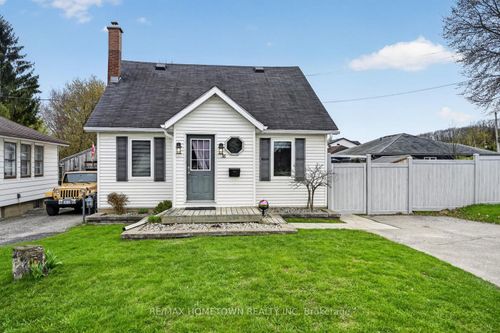 36 Centre Street, Brockville, ON, K6V5S5 | Card Image