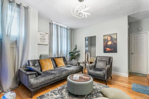 1f-21-05 33rd St, Astoria, NY, 11105-2387 | Card Image