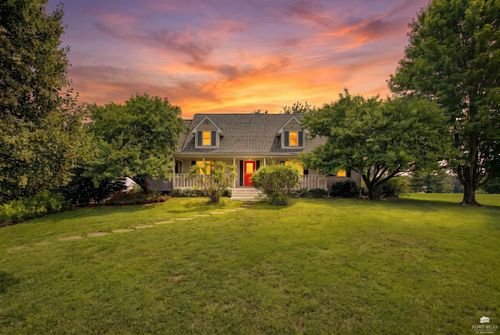 16072 Westerly Heights, Wamego, KS, 66547 | Card Image