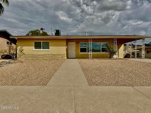 209 San Saba Rd, El Paso, TX, 79912-5231 | Card Image