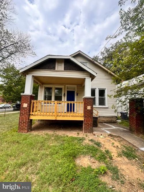800 44th Street Ne, WASHINGTON, DC, 20019 | Card Image