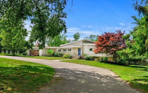 285 Brush Hill Rd, Milton, MA, 02186-1011 | Card Image