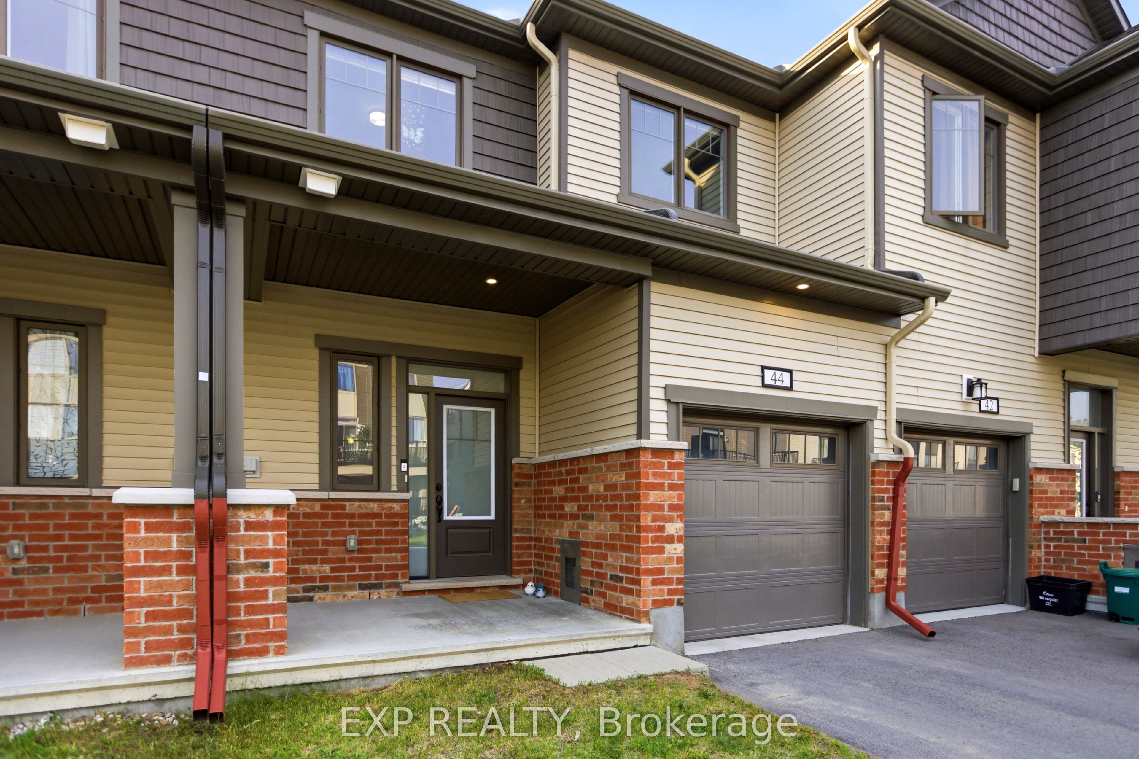 Residential Lease in Barrhaven 2