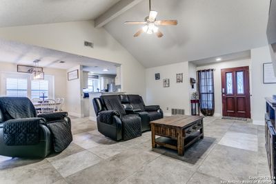 5019 Cabin Lake Dr, House other with 3 bedrooms, 2 bathrooms and null parking in San Antonio TX | Image 3