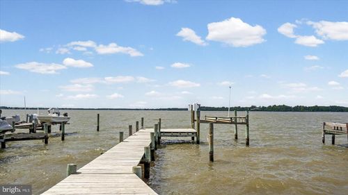 9120 Hinton Ave, SPARROWS POINT, MD, 21219-1654 | Card Image