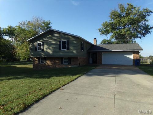 119 Fox Run, Sparta, IL, 62286-1011 | Card Image