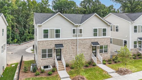 3932 Hager Dr, Charlotte, NC, 28208-4769 | Card Image