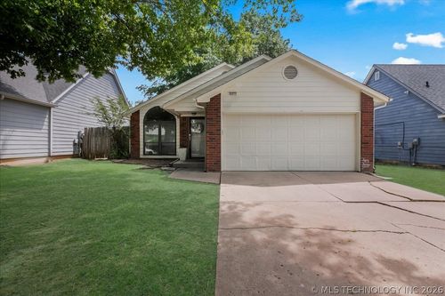 6211 S 28th Westavenue, Tulsa, OK, 74132 | Card Image