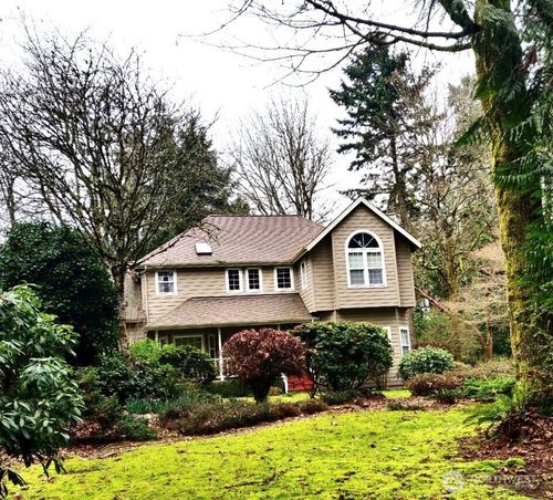 8511 Ferncliff Ave Ne, Bainbridge Island, WA, 98110-2938 | Card Image