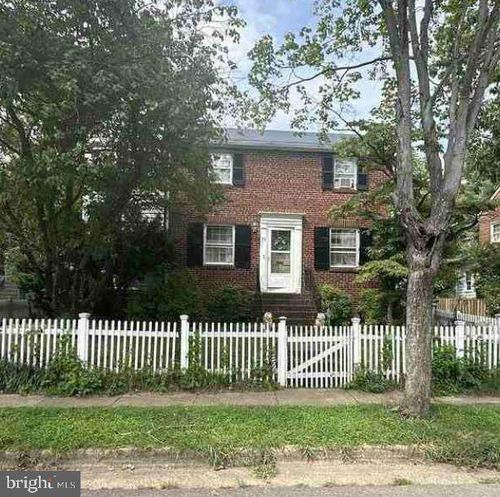 15 W Spring St, ALEXANDRIA, VA, 22301-2450 | Card Image