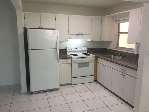 apt-203-5831 Sw 36th Ct, Davie, FL, 33314-2766 | Card Image