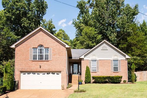 2336 Willesden Green Ct, Hermitage, TN, 37076-3329 | Card Image