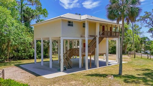142 Stuart Cove Rd, Crawfordville, FL, 32327-4836 | Card Image