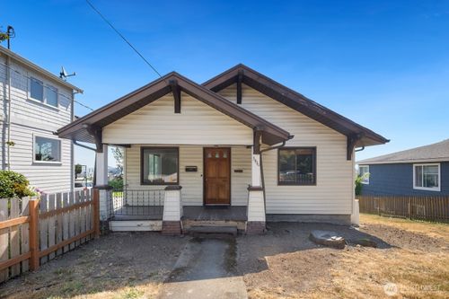 3410 37th Ave Sw, Seattle, WA, 98126-2217 | Card Image