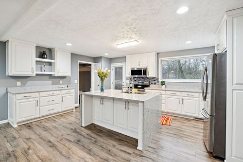 5106 Greer Rd, Goodlettsville, TN, 37072-1585 | Card Image